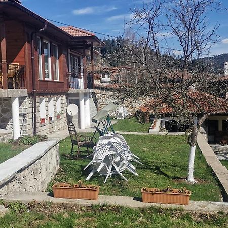 Апартамент При Рени Koprivsjtitsa Exteriör bild