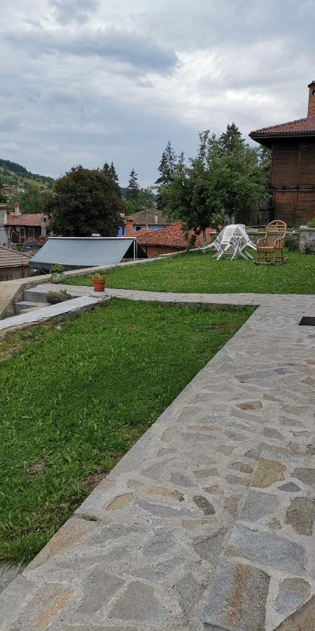 Апартамент При Рени Koprivsjtitsa Exteriör bild